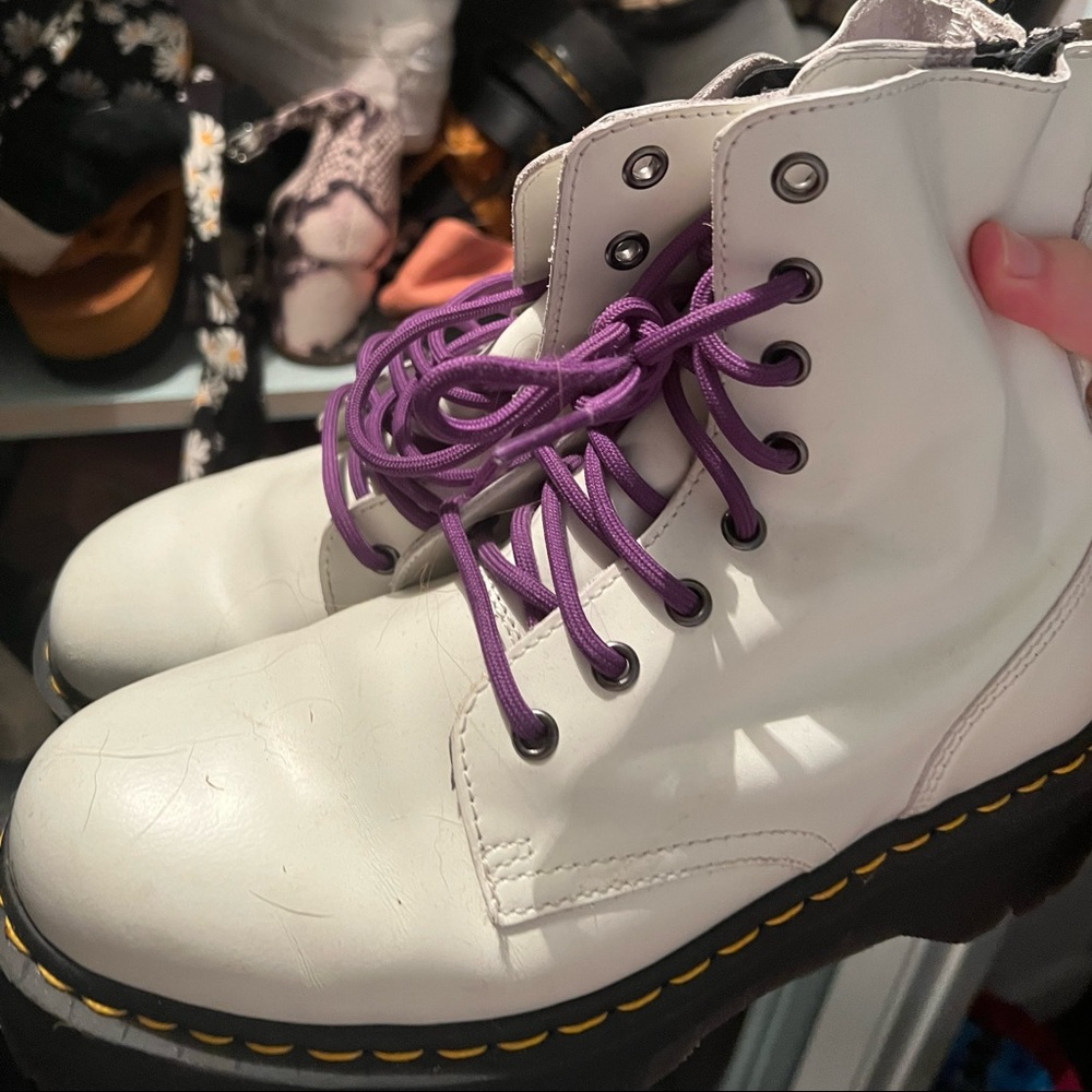 Platform doc martins